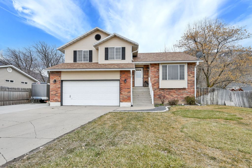 Photo of 1804 N 700 E, North Ogden, UT 84414 (MLS # 2136790)
