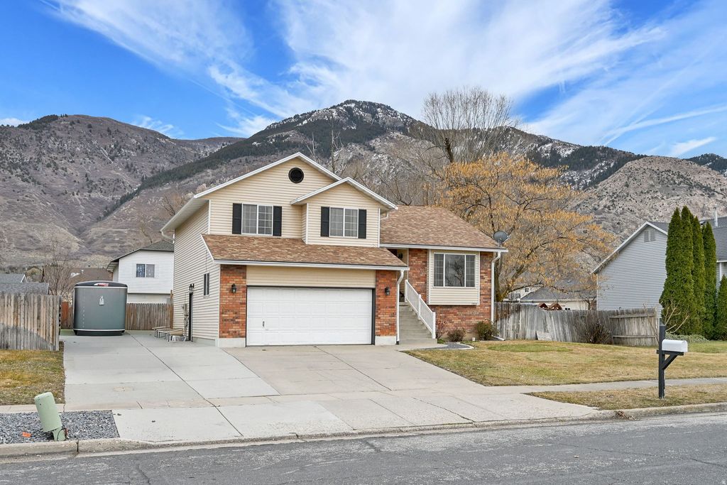 Photo of 1804 N 700 E, North Ogden, UT 84414 (MLS # 2136790)