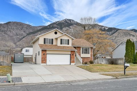 Photo of 1804 N 700 E, North Ogden, UT 84414 (MLS # 2136790)