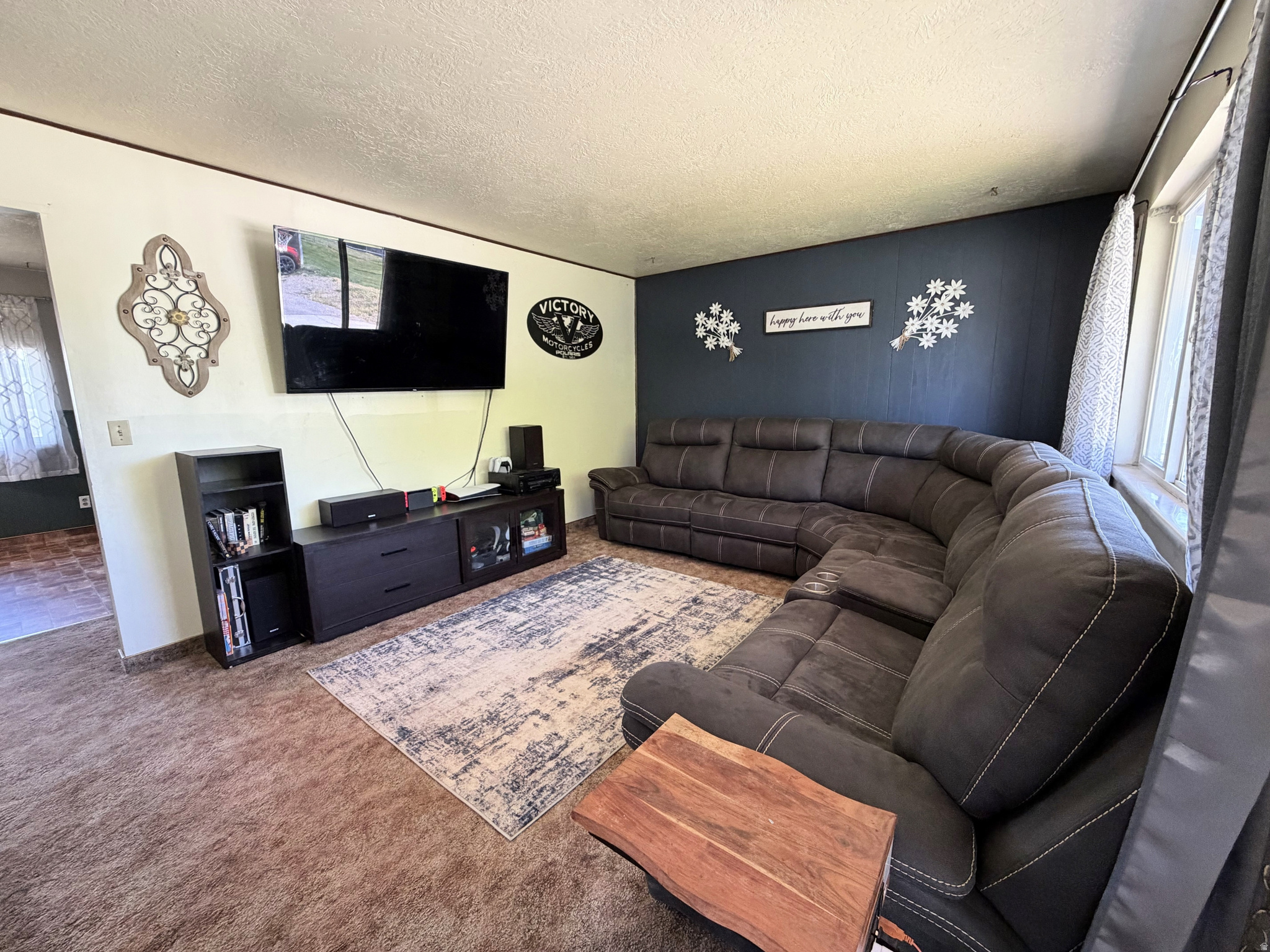 SANDALLWOOD ACRES - Residential