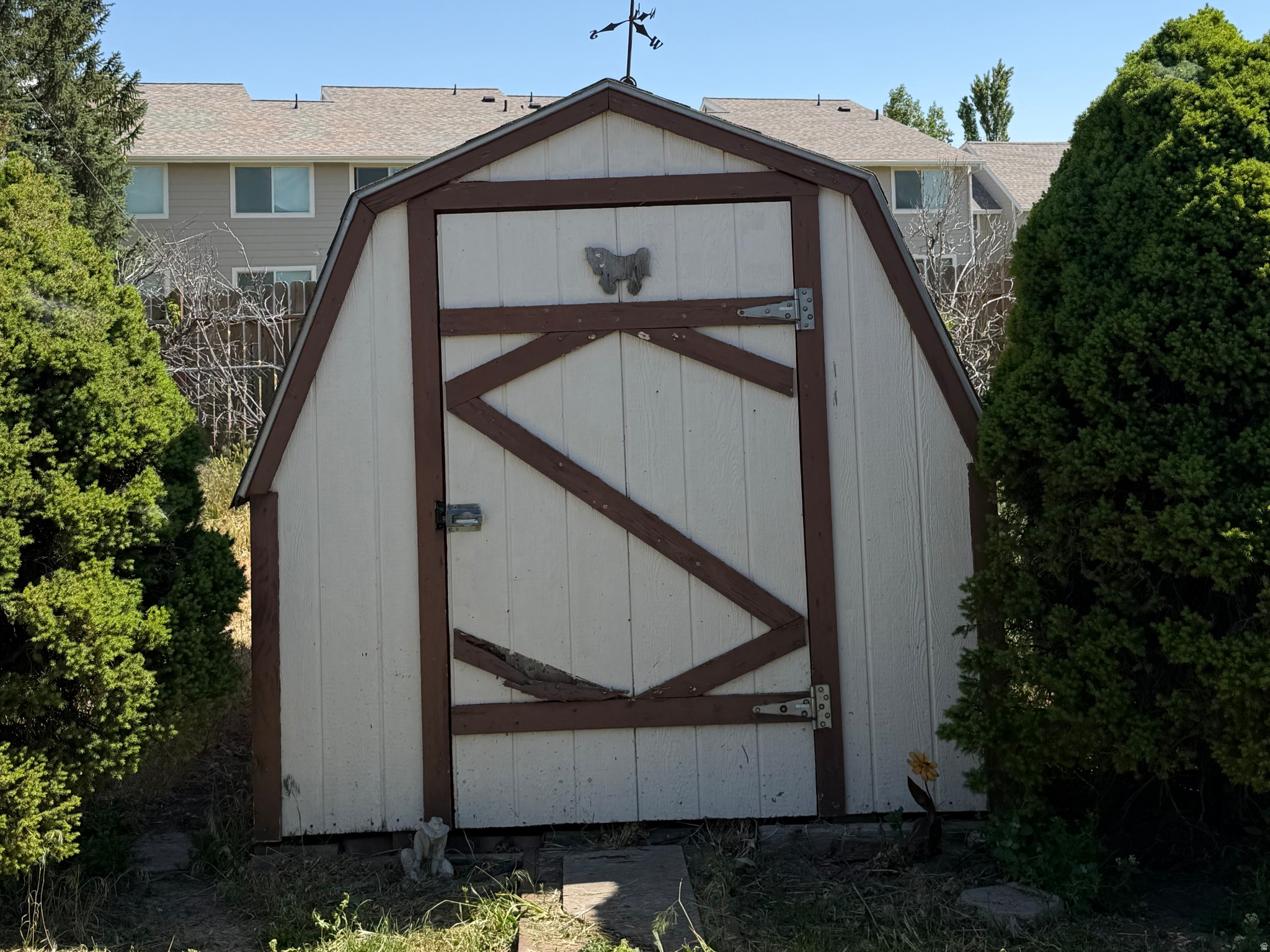 SANDALLWOOD ACRES - Residential