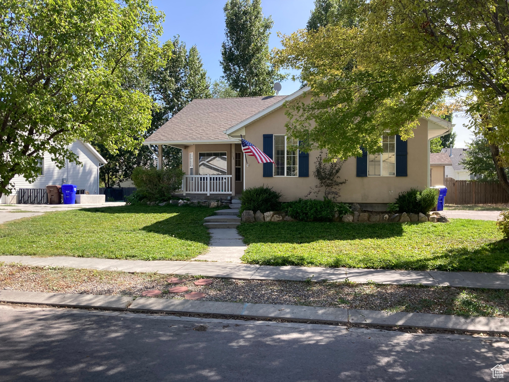 EAGLE POINT - Residential