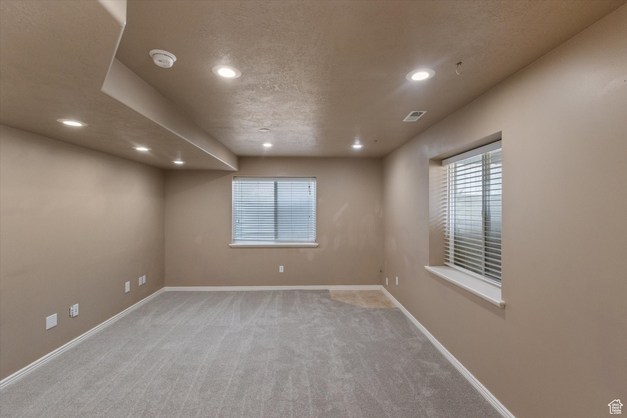 EAGLE POINT - Residential