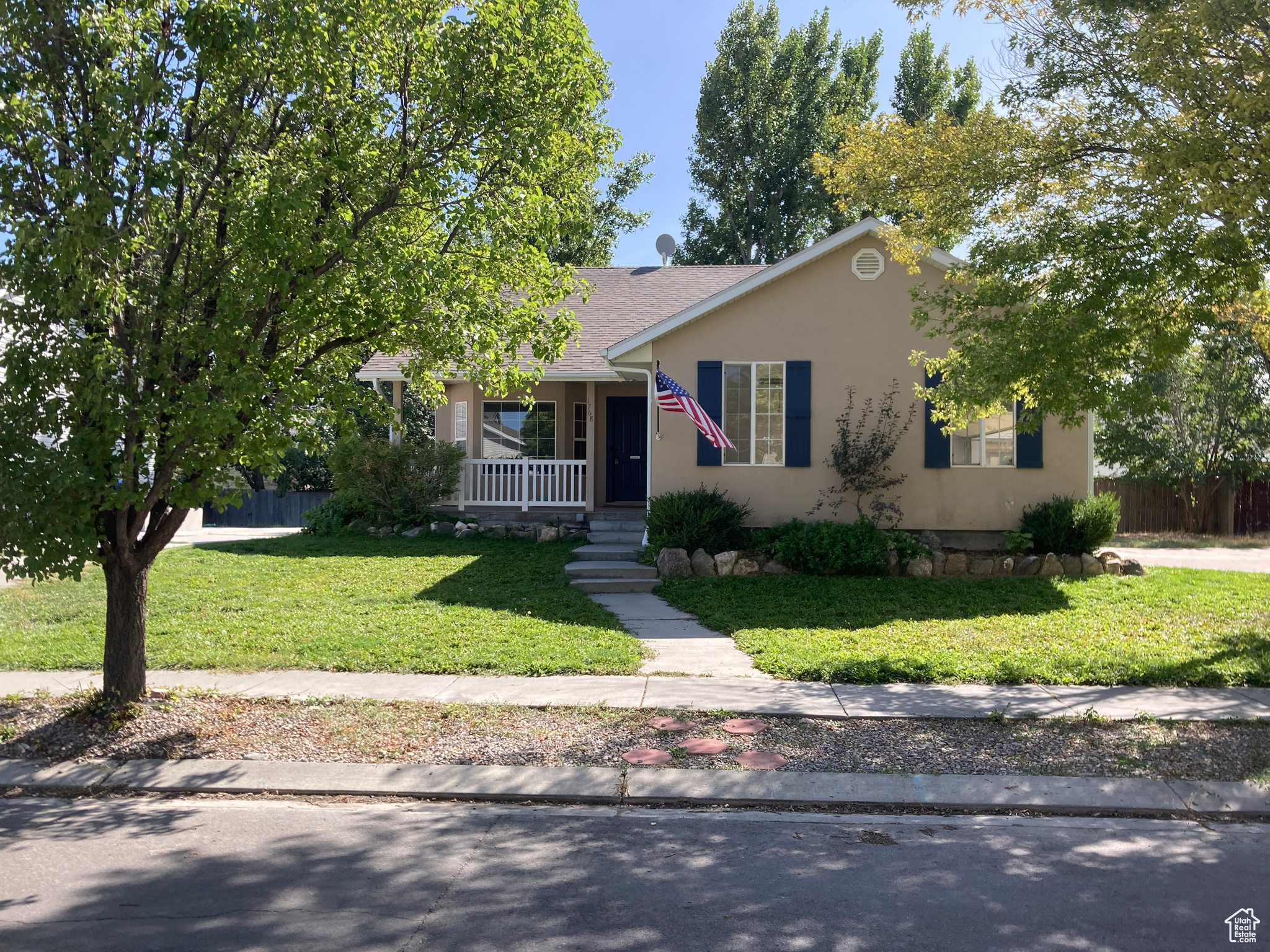 EAGLE POINT - Residential