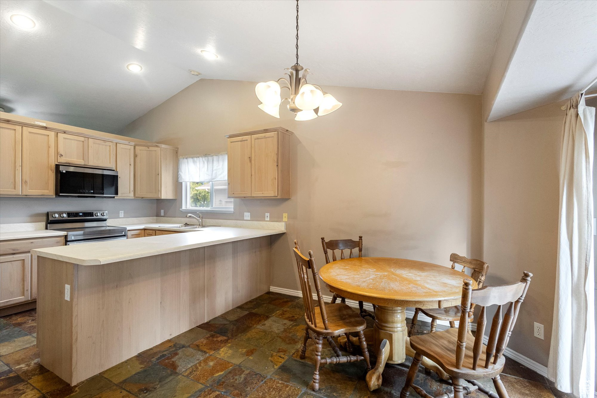 EAGLE POINT - Residential