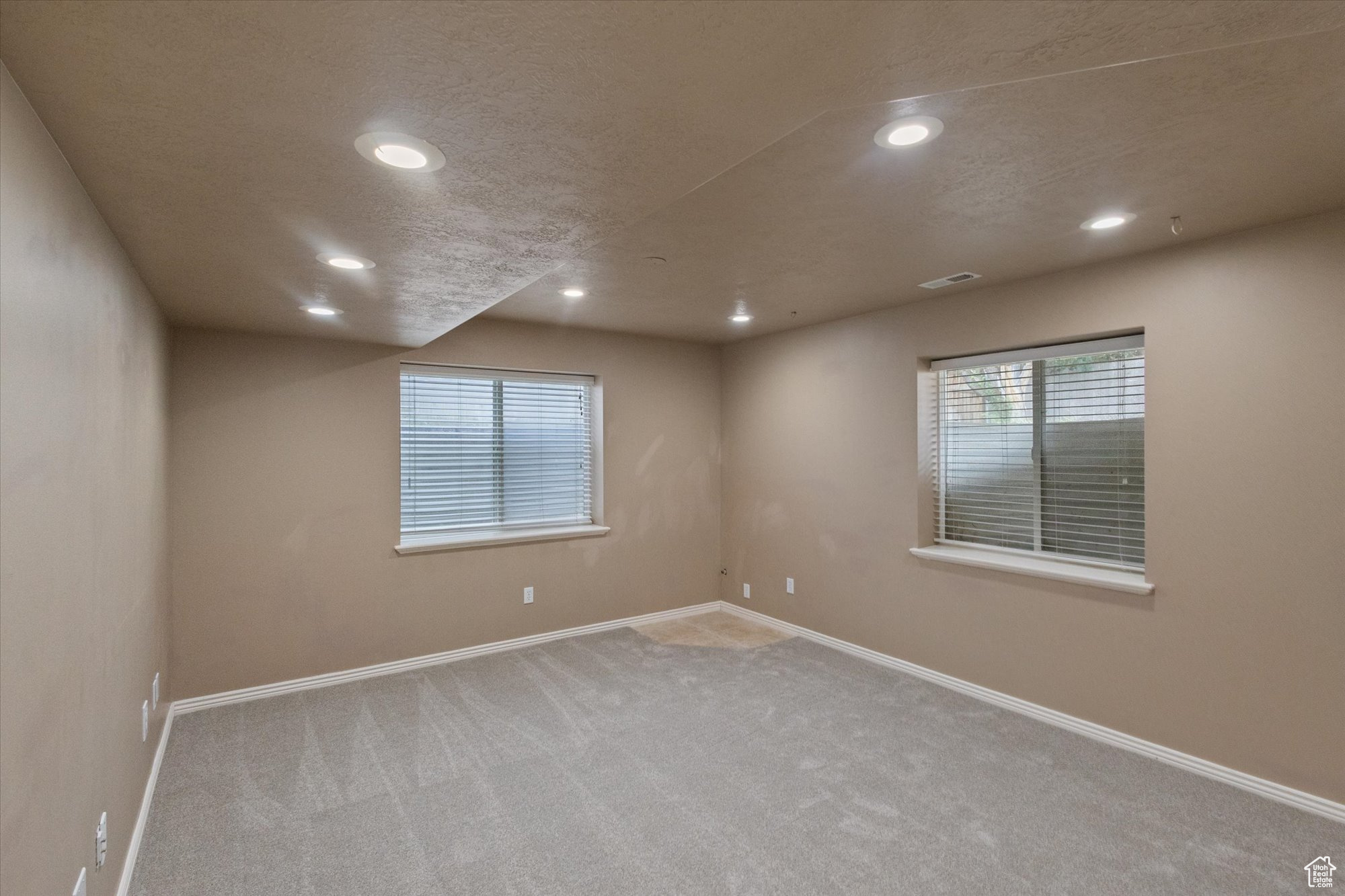 EAGLE POINT - Residential