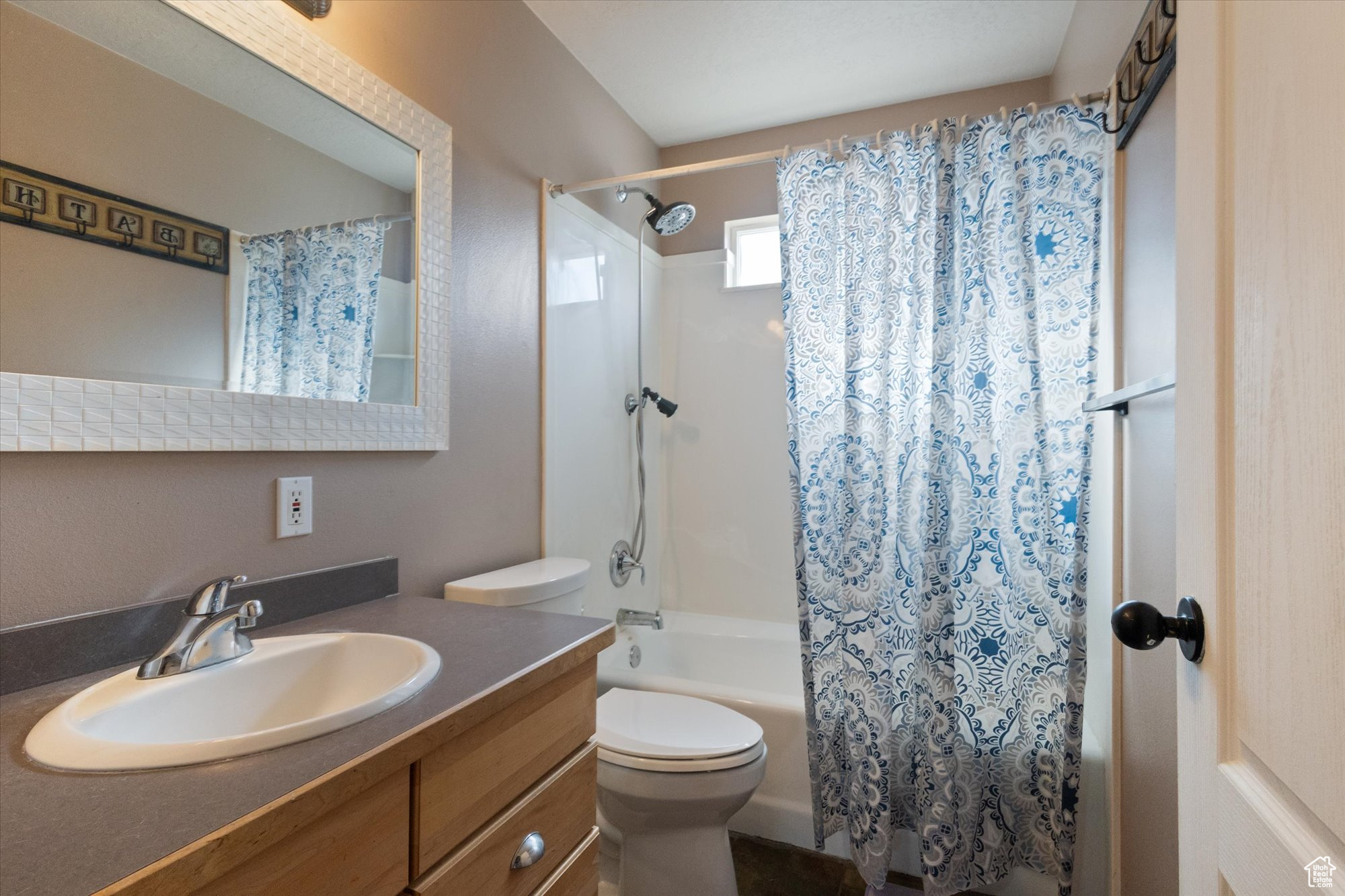 EAGLE POINT - Residential