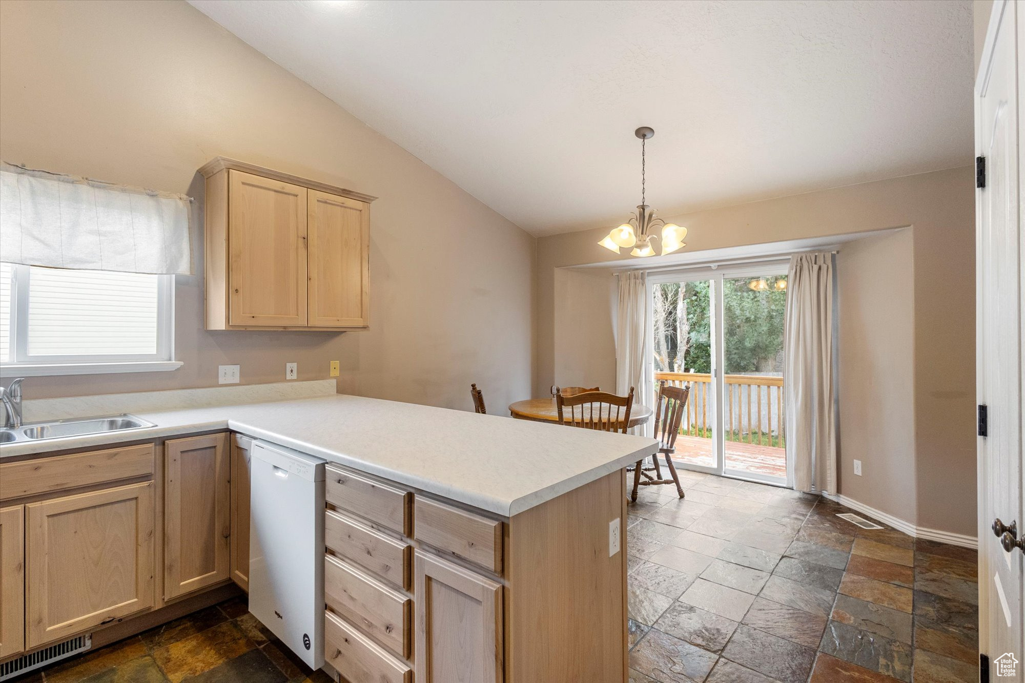 EAGLE POINT - Residential