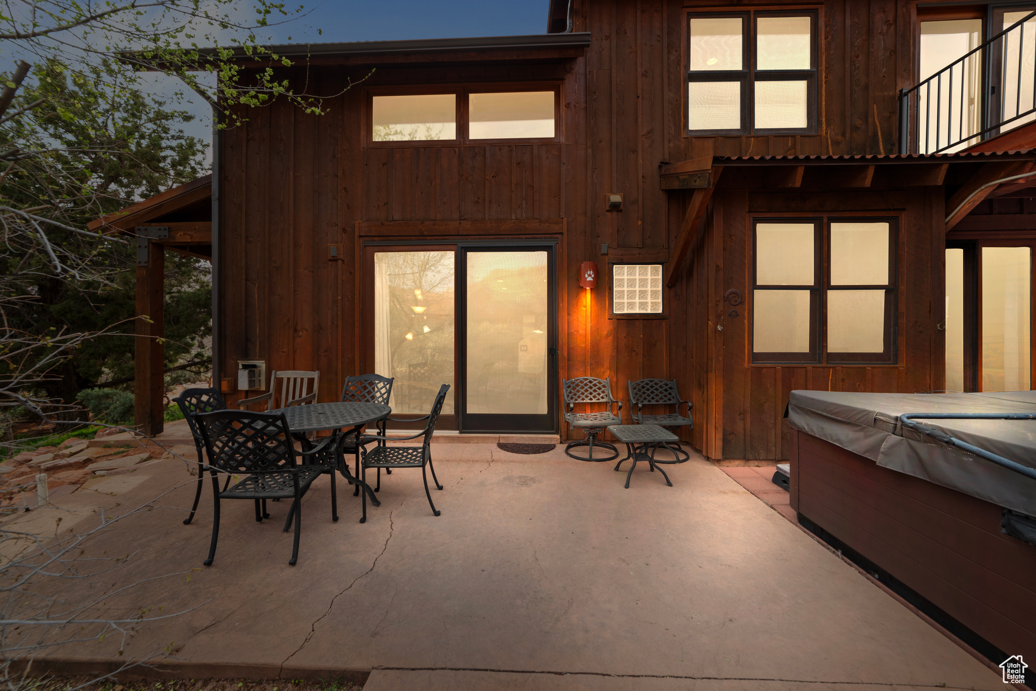 COYOTE RUN - Residential