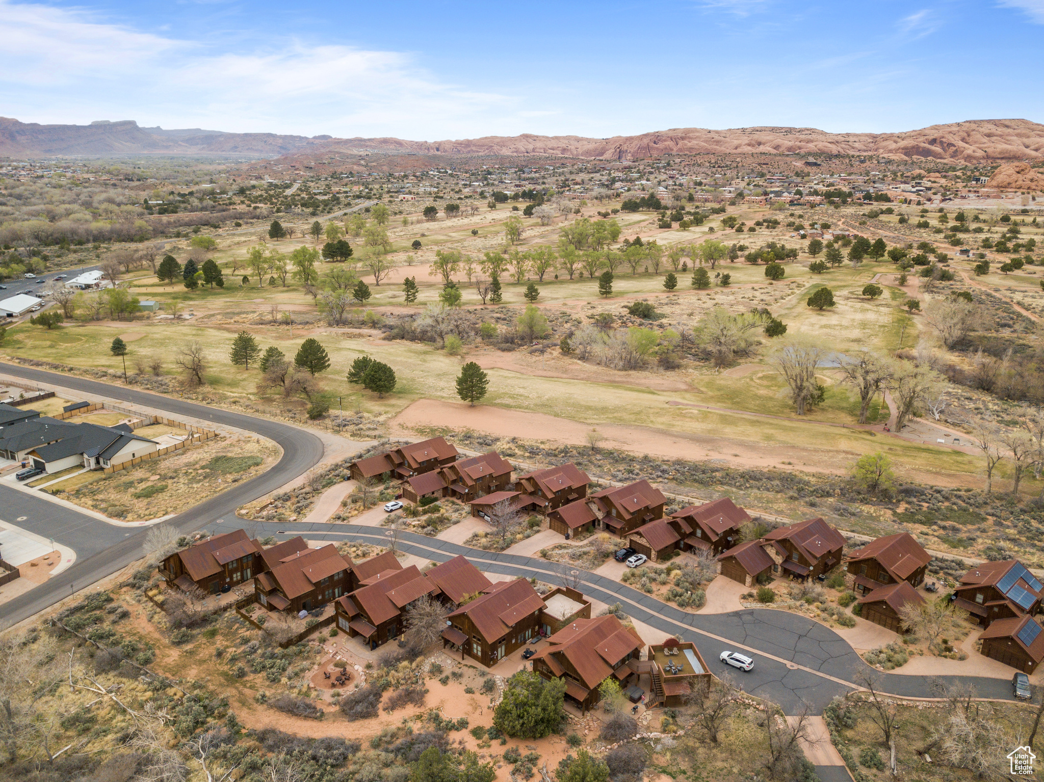COYOTE RUN - Residential