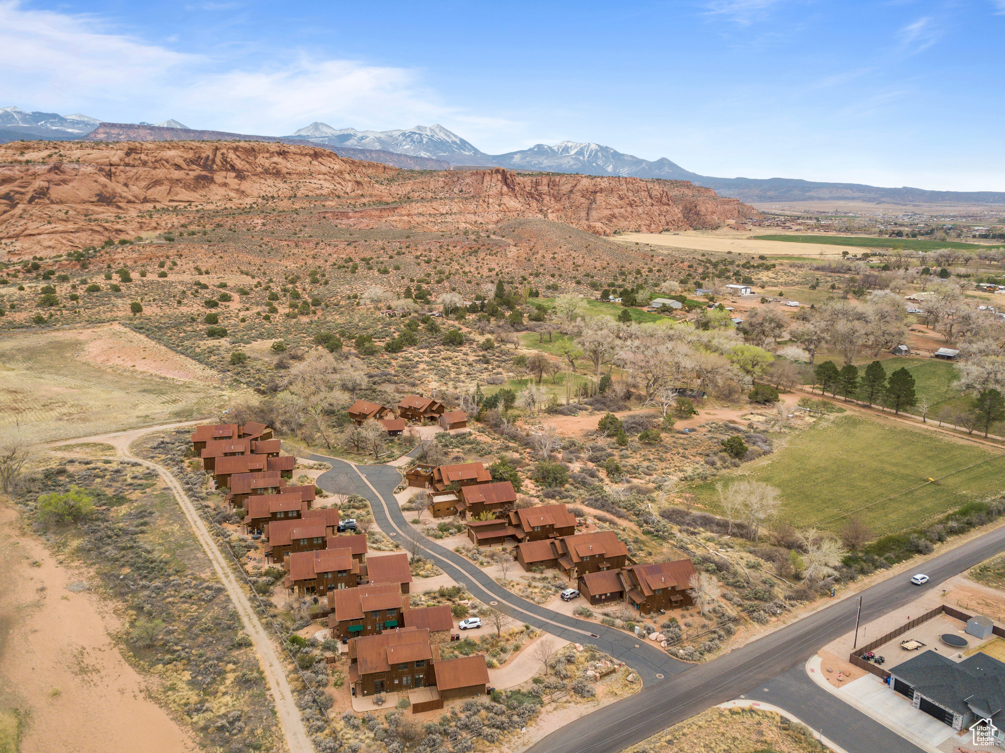 COYOTE RUN - Residential