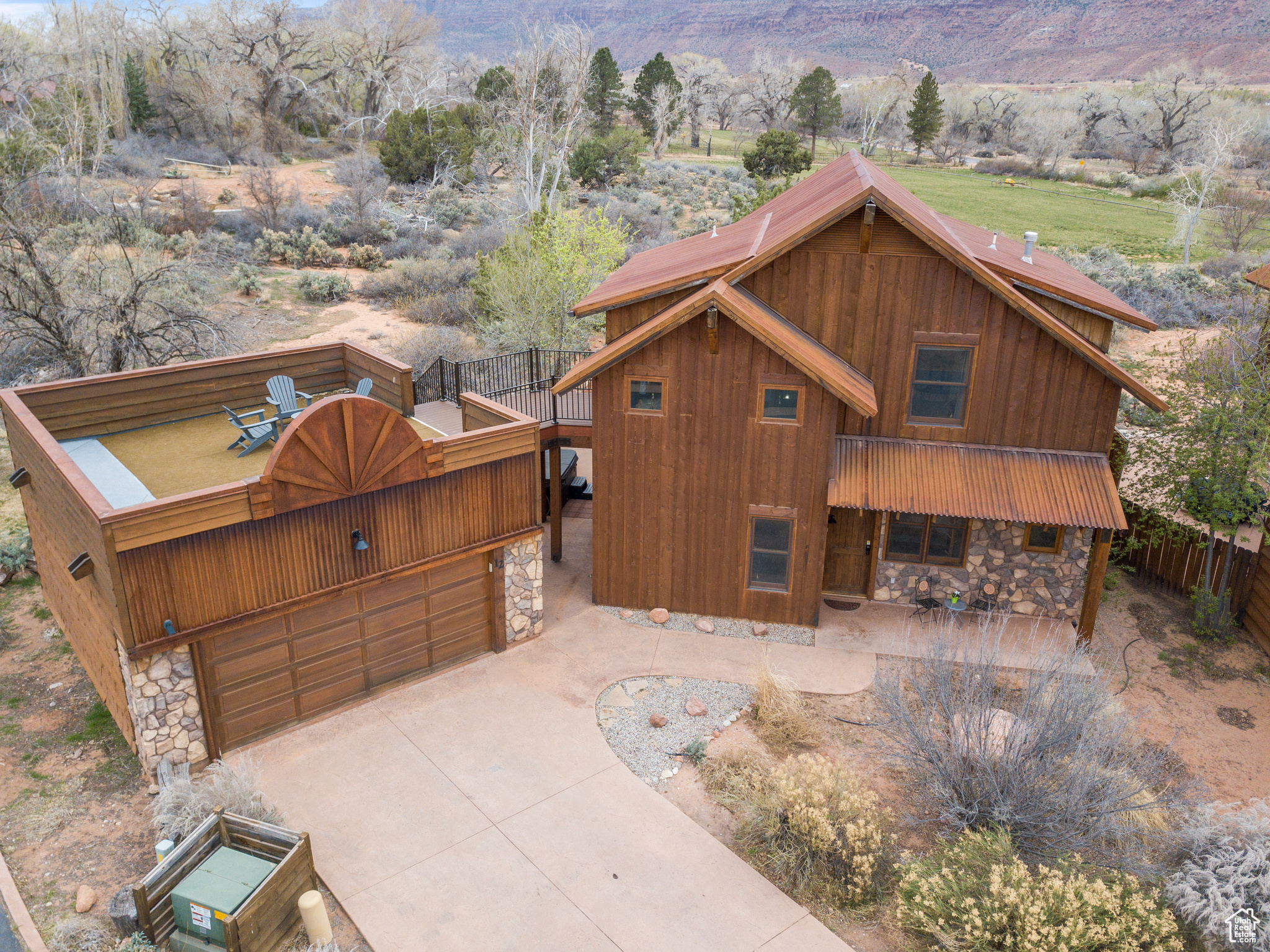 COYOTE RUN - Residential