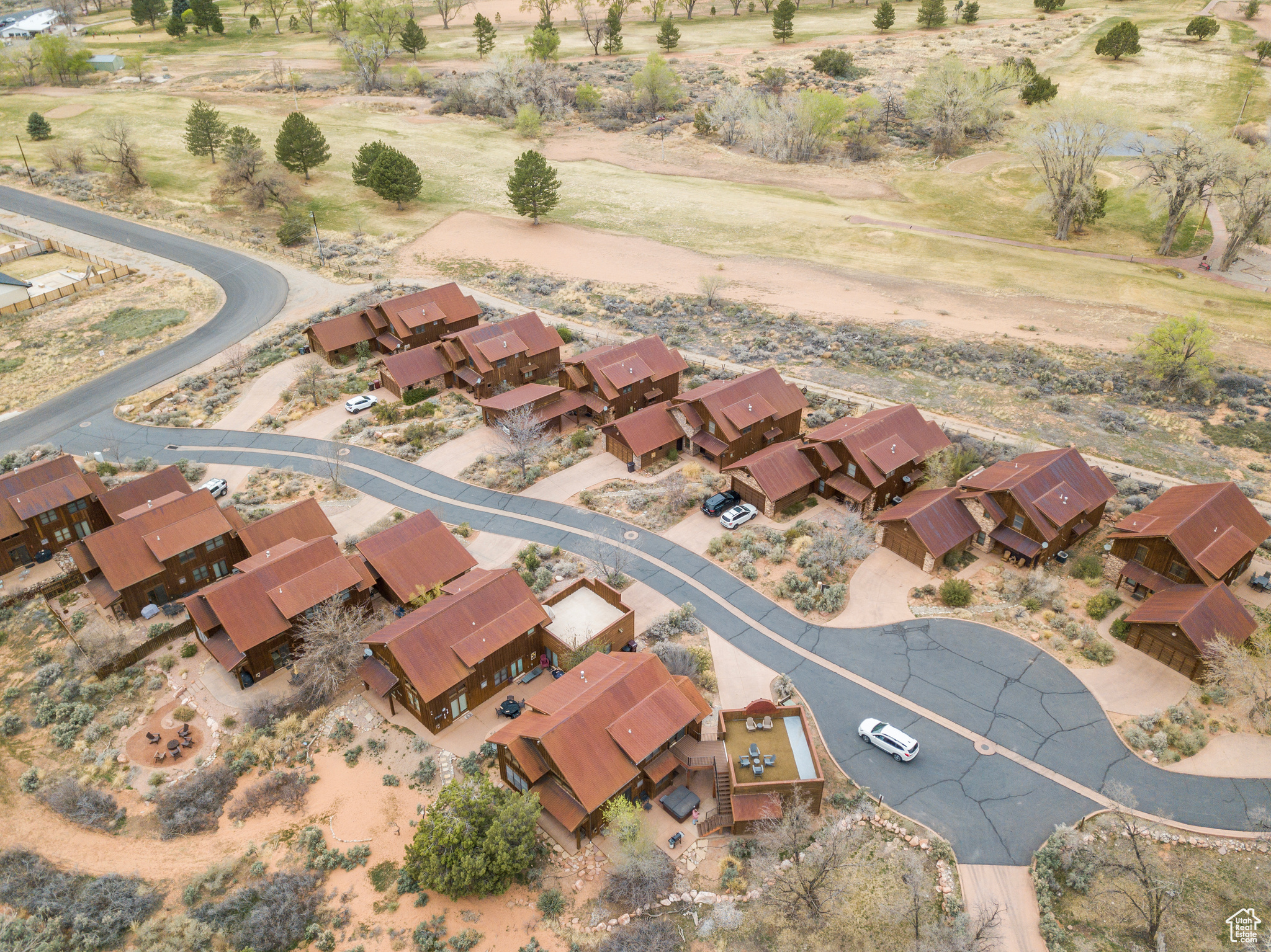 COYOTE RUN - Residential