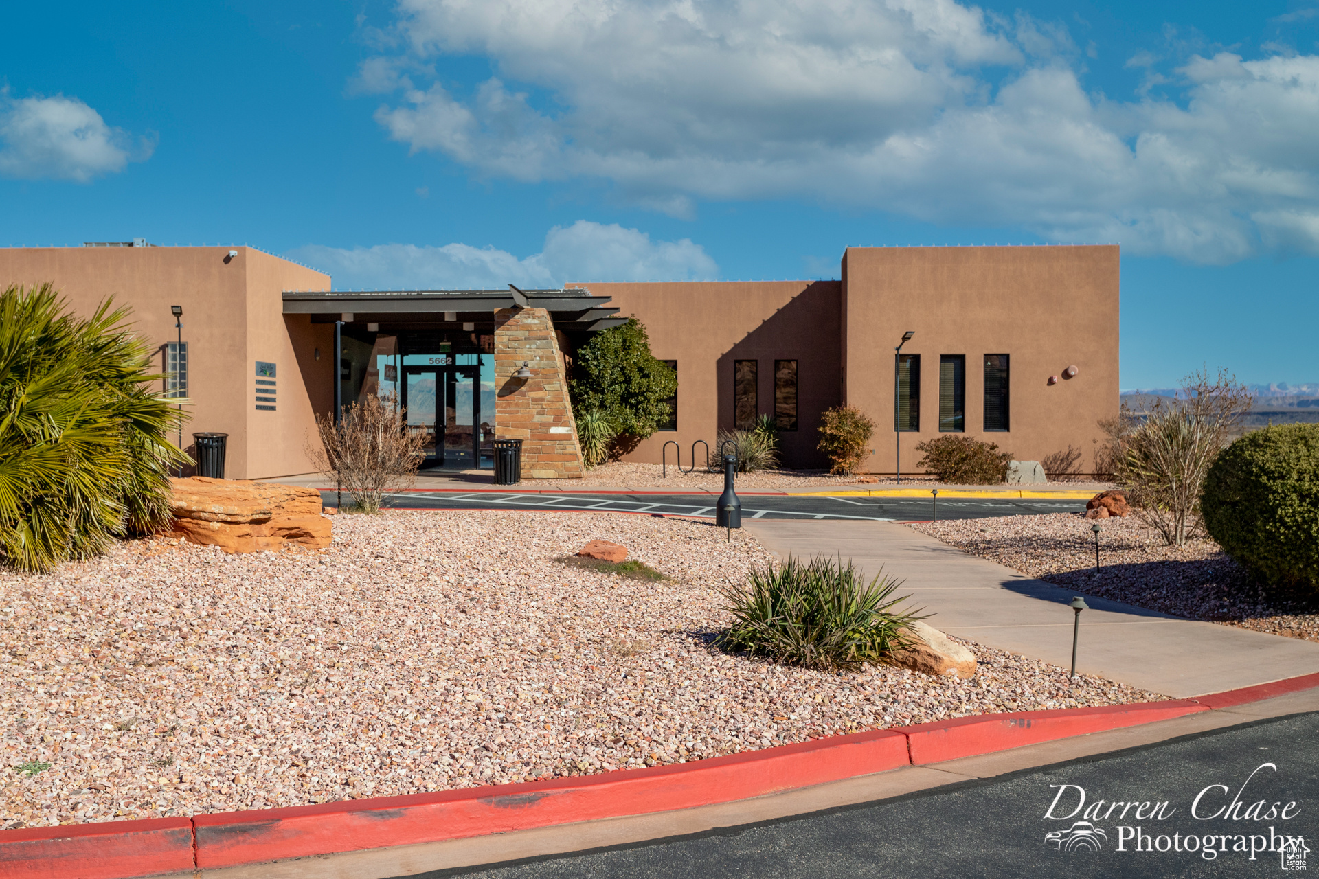 VILLAS AT SANDHOLLOW - Residential