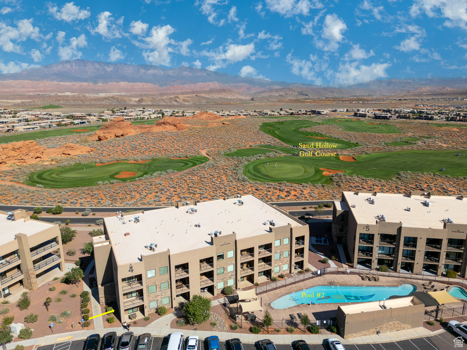 VILLAS AT SANDHOLLOW - Residential