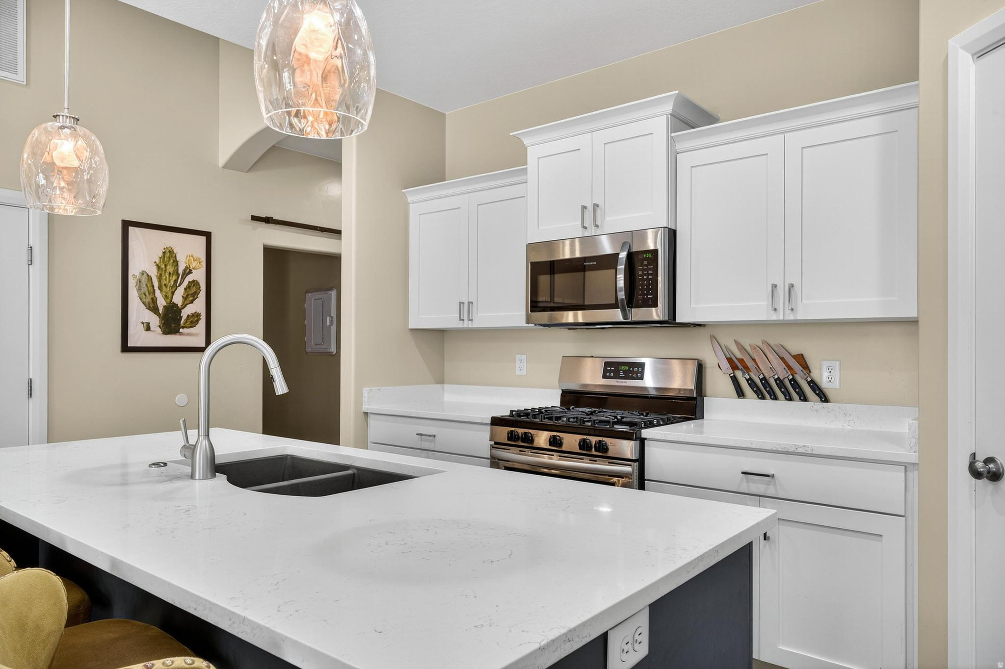 ZIONS GATE ESTATES PH 3 - Residential