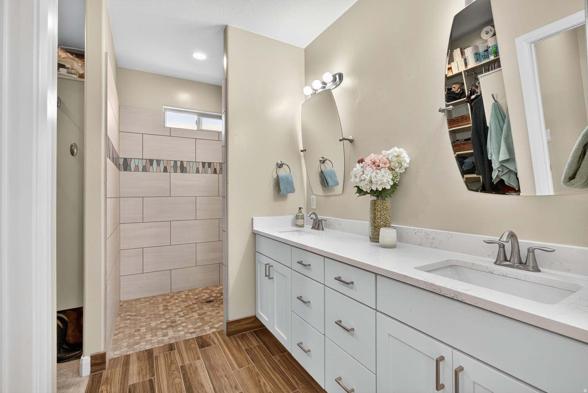 ZIONS GATE ESTATES PH 3 - Residential