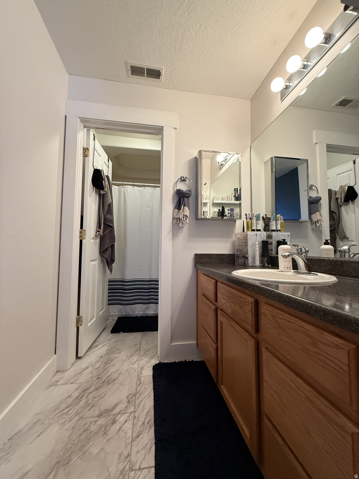 ASPEN SPRINGS - Residential Lease