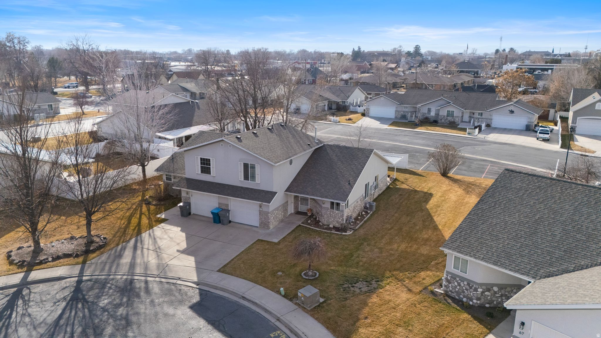 CHIPMAN VILLAGE - Residential