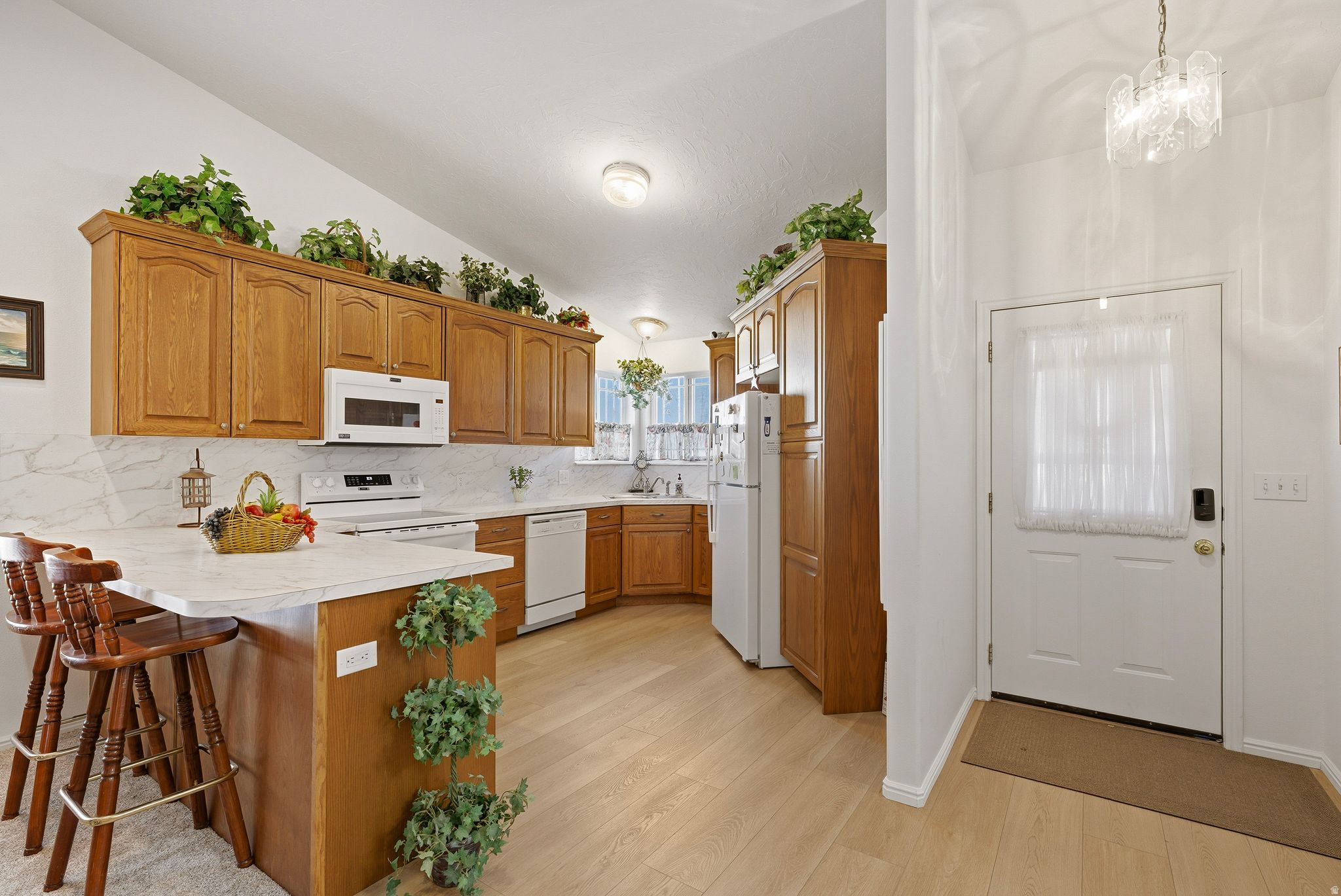 CHIPMAN VILLAGE - Residential