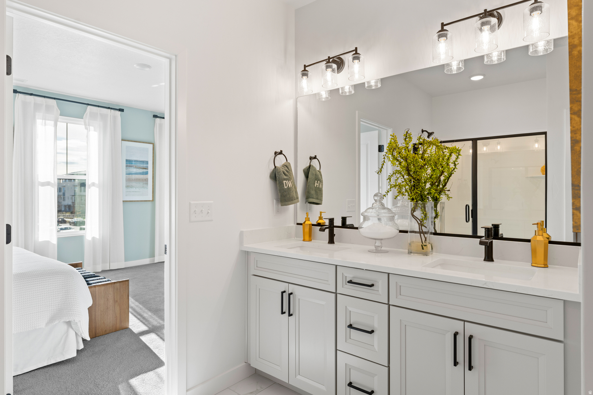 DAYBREAK - Residential