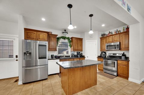Tiny photo for 2026 W CRESCENT WAY, Mapleton, UT 84664 (MLS # 2148653)