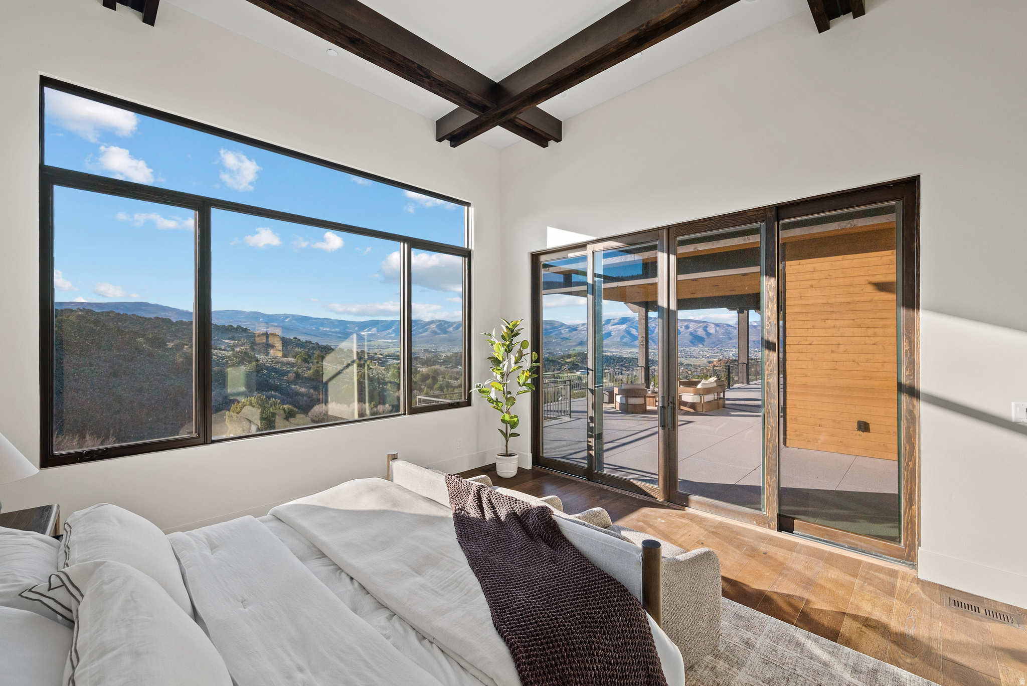 RED LEDGES - Residential