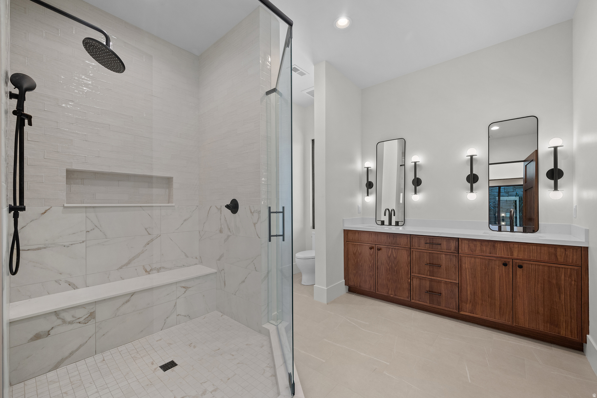 RED LEDGES - Residential