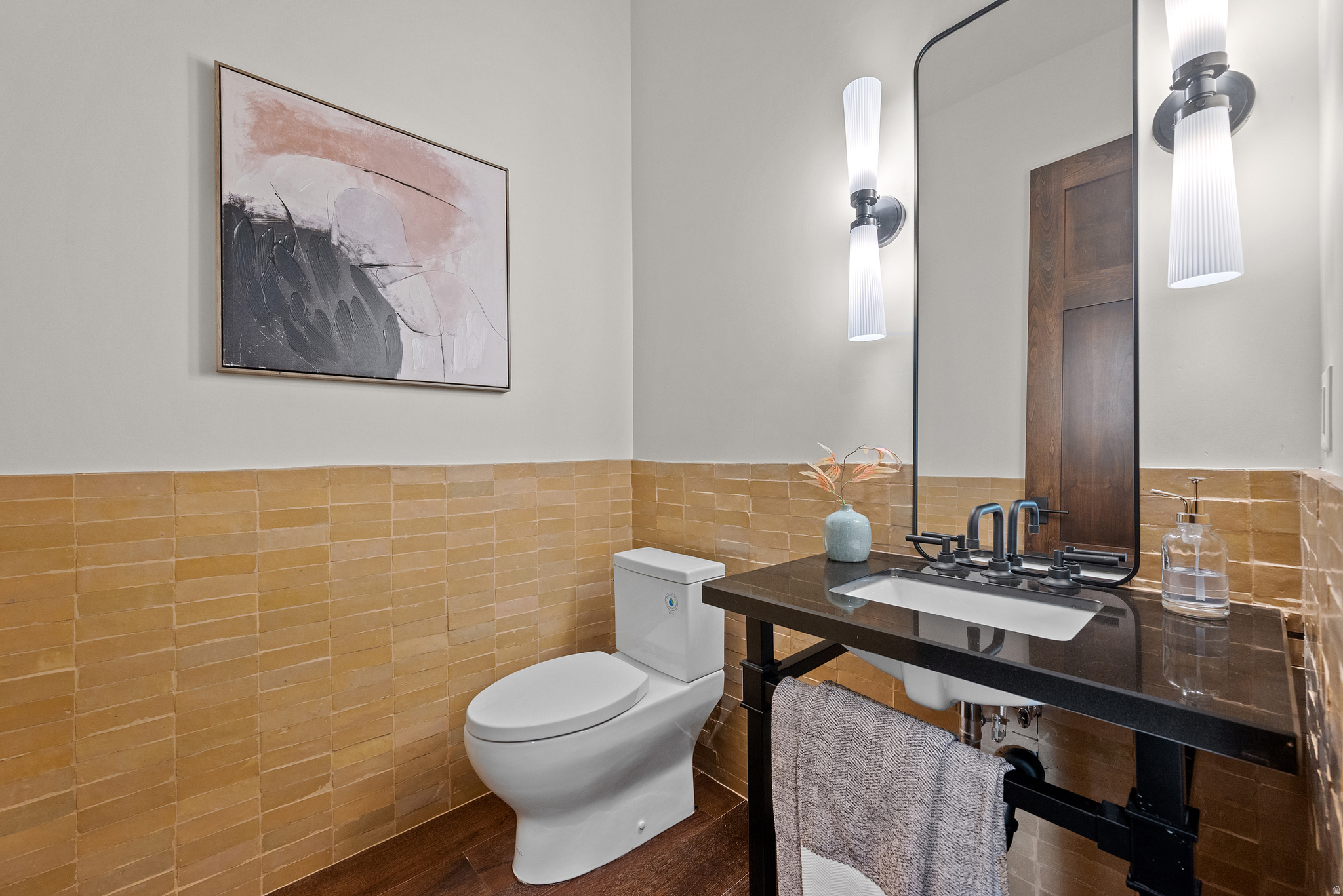 RED LEDGES - Residential