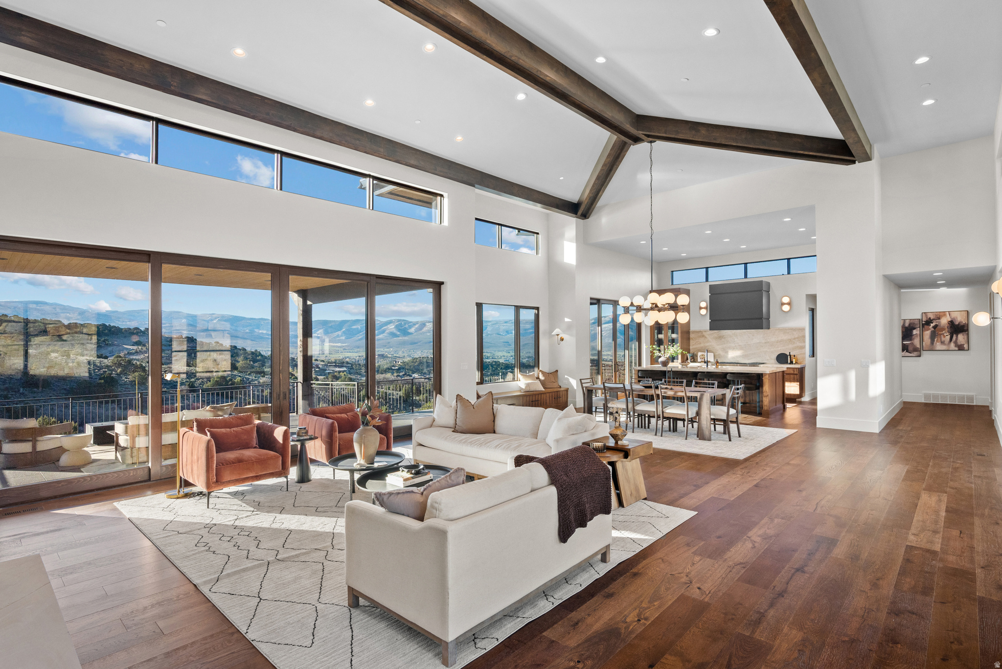 RED LEDGES - Residential