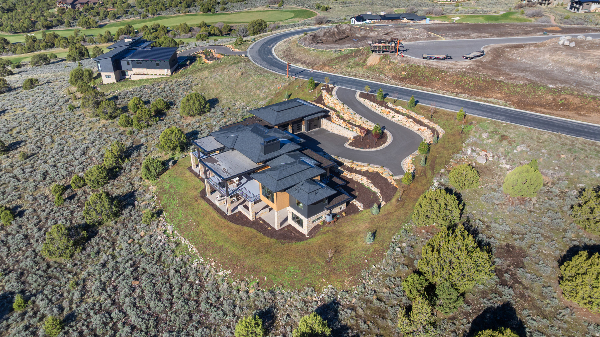 RED LEDGES - Residential