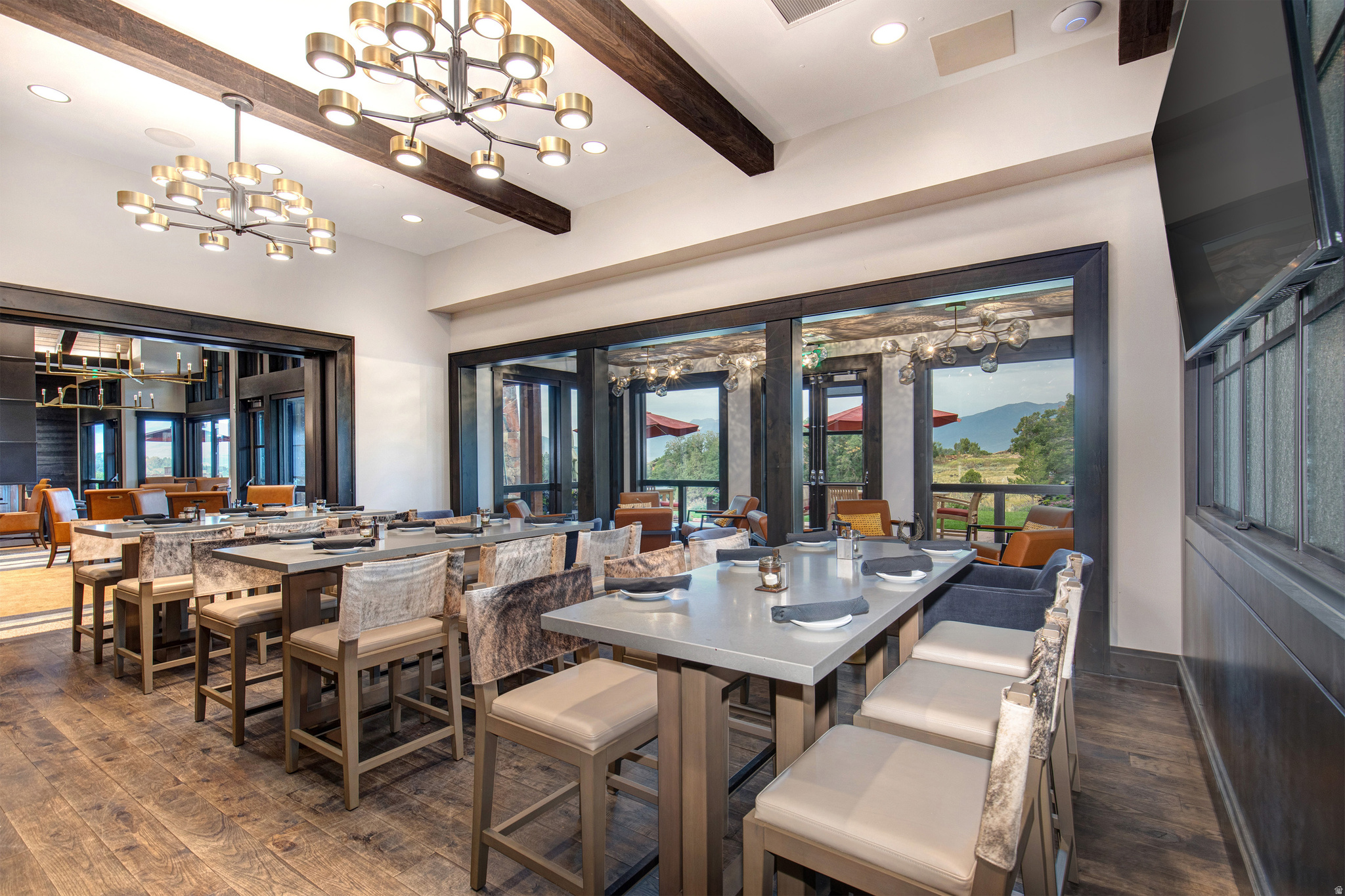 RED LEDGES - Residential