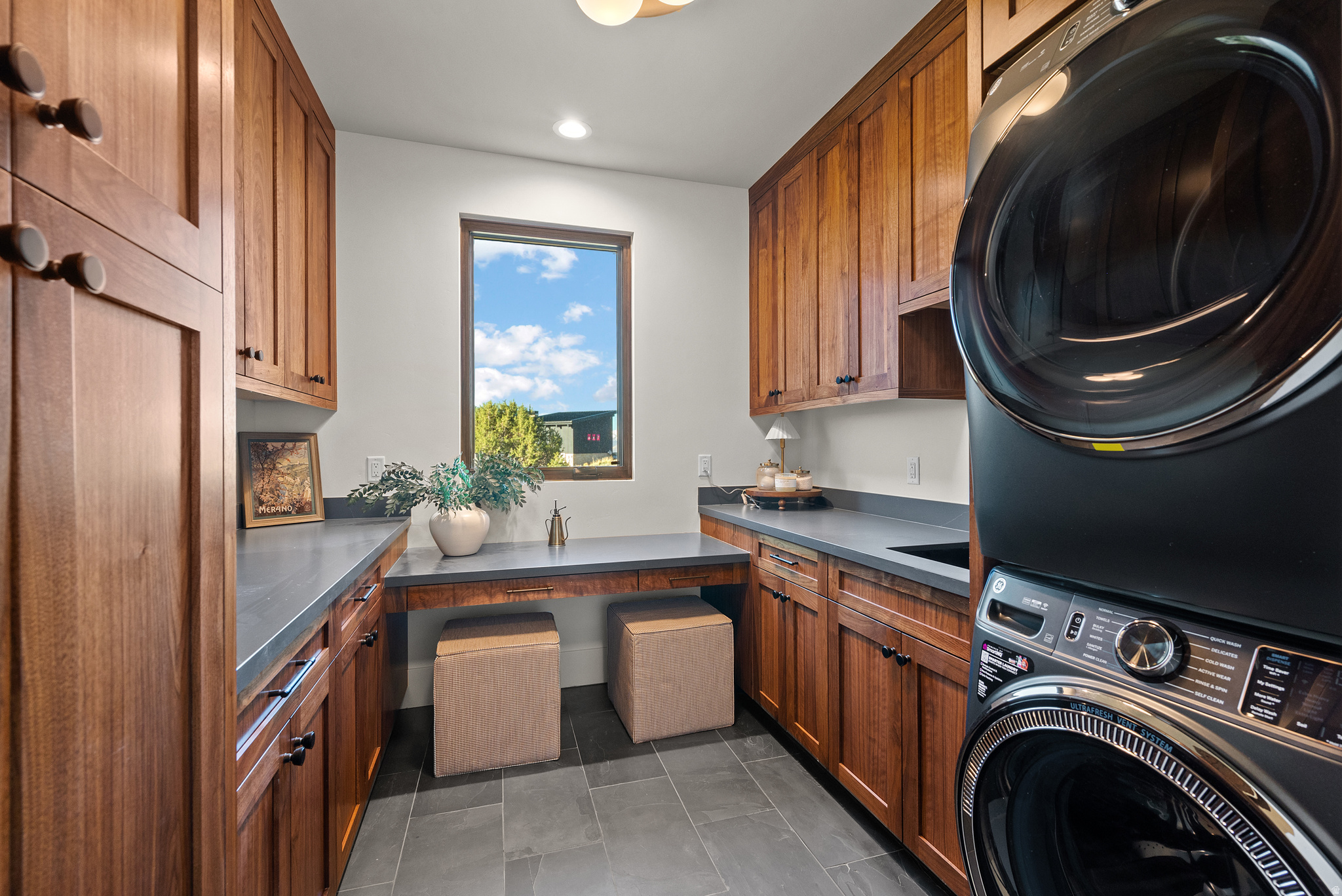 RED LEDGES - Residential