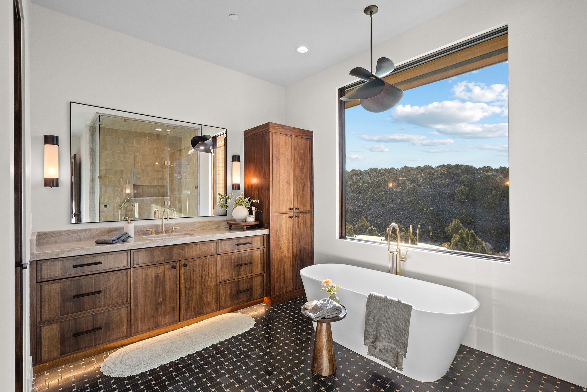 RED LEDGES - Residential