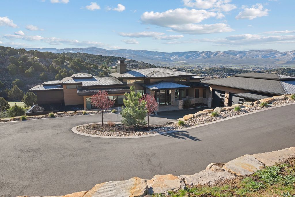 Photo of 2754 E BOULDER TOP LOOP, Heber City, UT 84032 (MLS # 2148454)