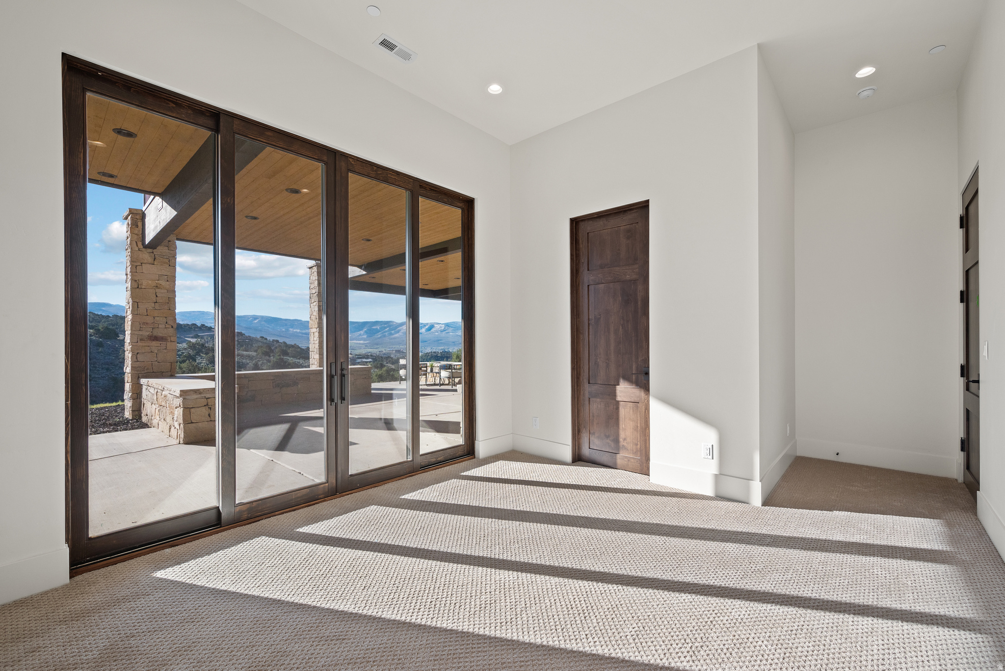 RED LEDGES - Residential