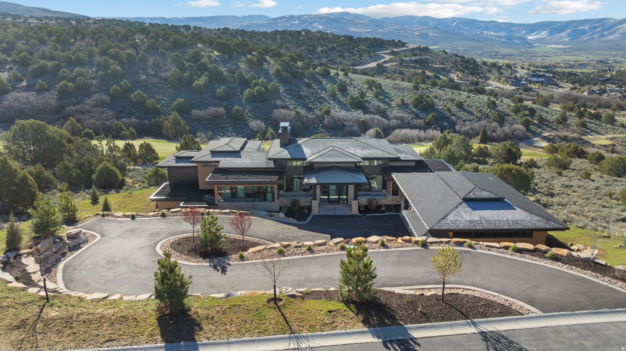 RED LEDGES - Residential