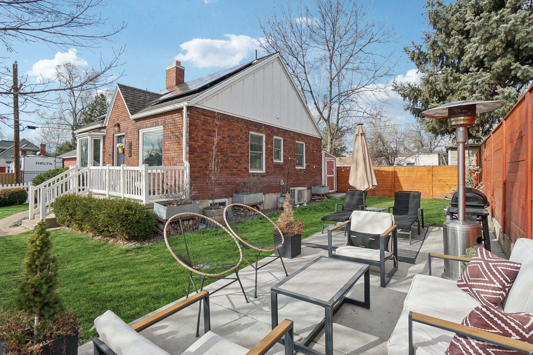 9TH & 9TH - Residential