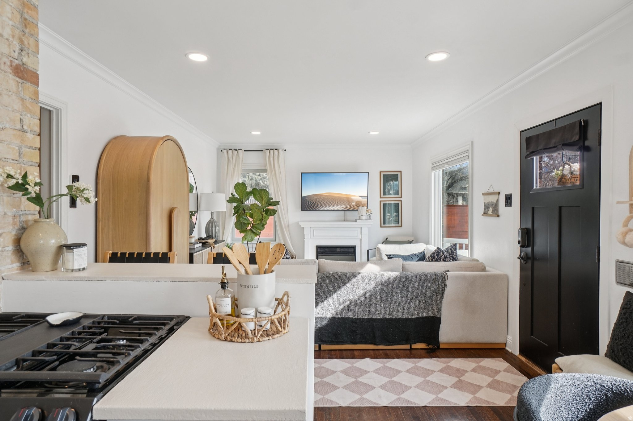 9TH & 9TH - Residential