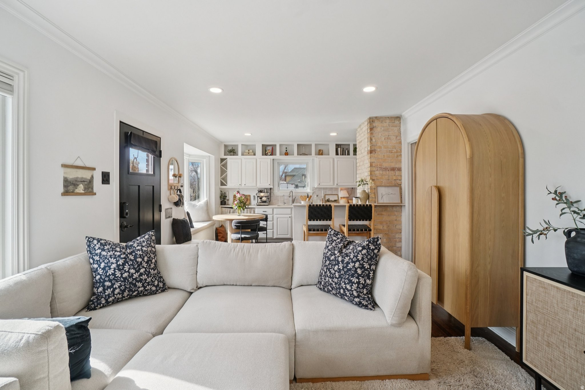 9TH & 9TH - Residential