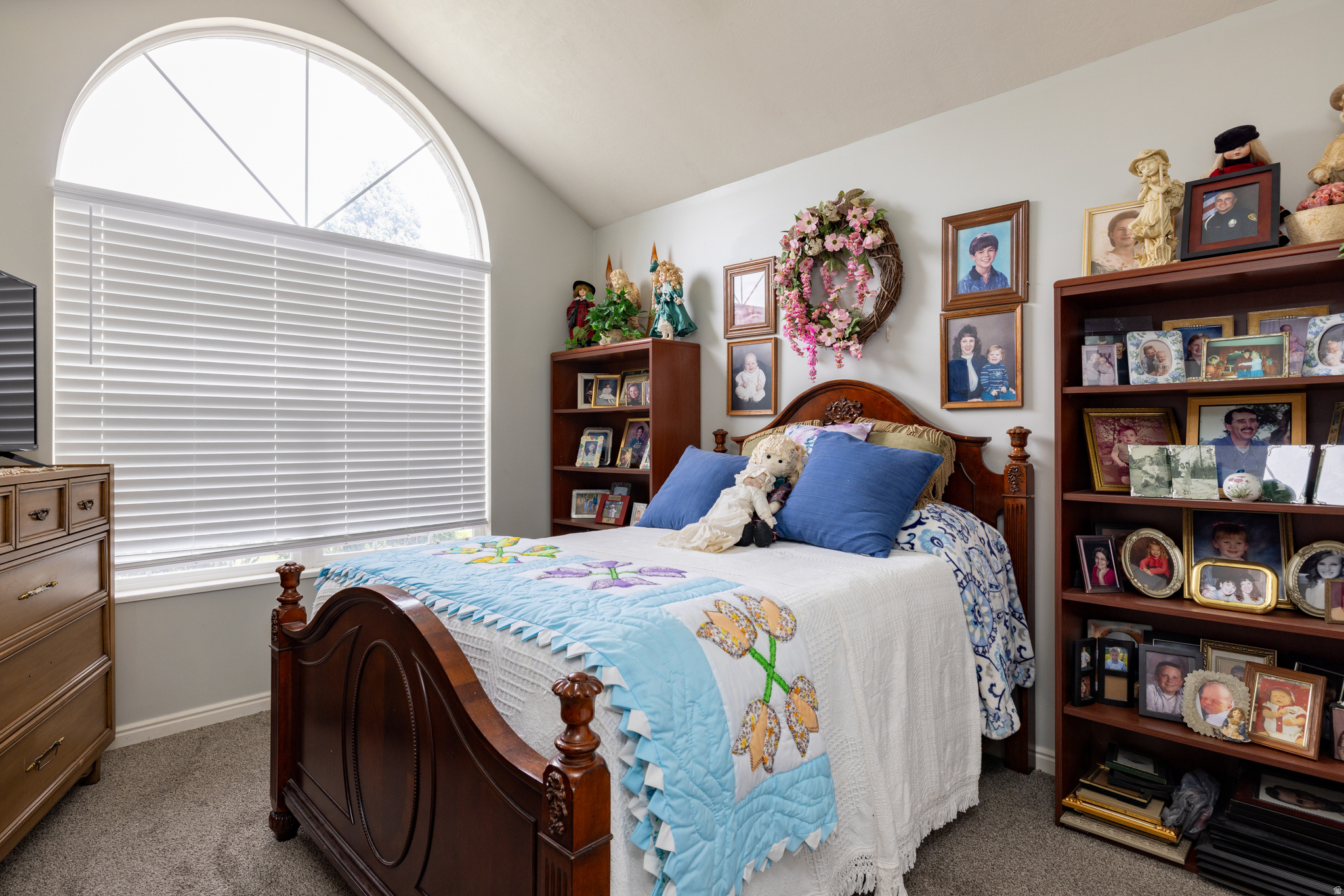 VALLEY VU VILLAS CONDOMINIUM - Residential