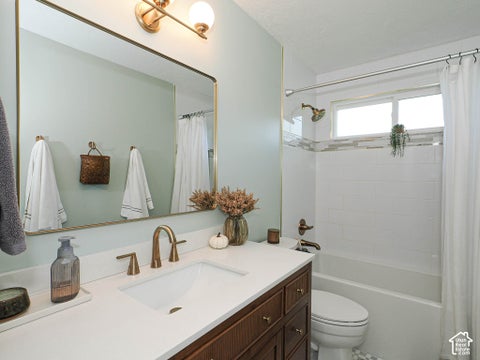 Tiny photo for 136 E RICE LN, Farmington, UT 84025 (MLS # 2189491)