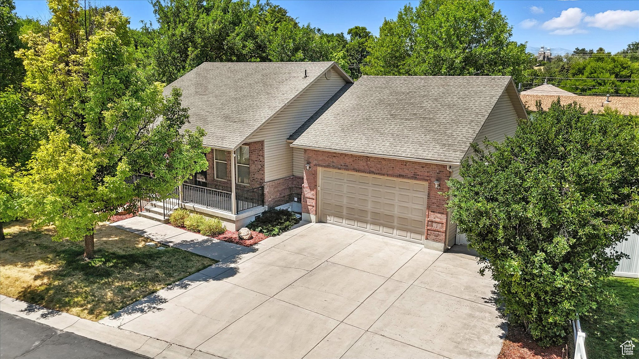 Homeowner is highly motivated to sell! This hidden gem located in a 55+ community is like no other. Home includes quality craftmanship, Title, Hardwood flooring, Large Primary bathroom/closet, vaulted ceilings and much more! Centrally located in the valley near parks, Logan main, USU and close to the canyon. Bring an offer and schedule your showing today!