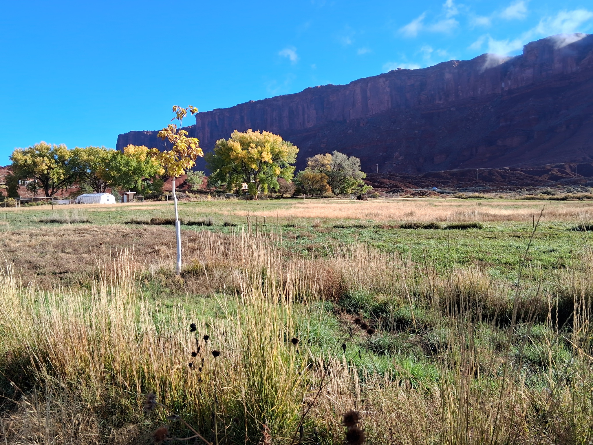 CASTLE VALLEY RIVER RANCHOS - Land