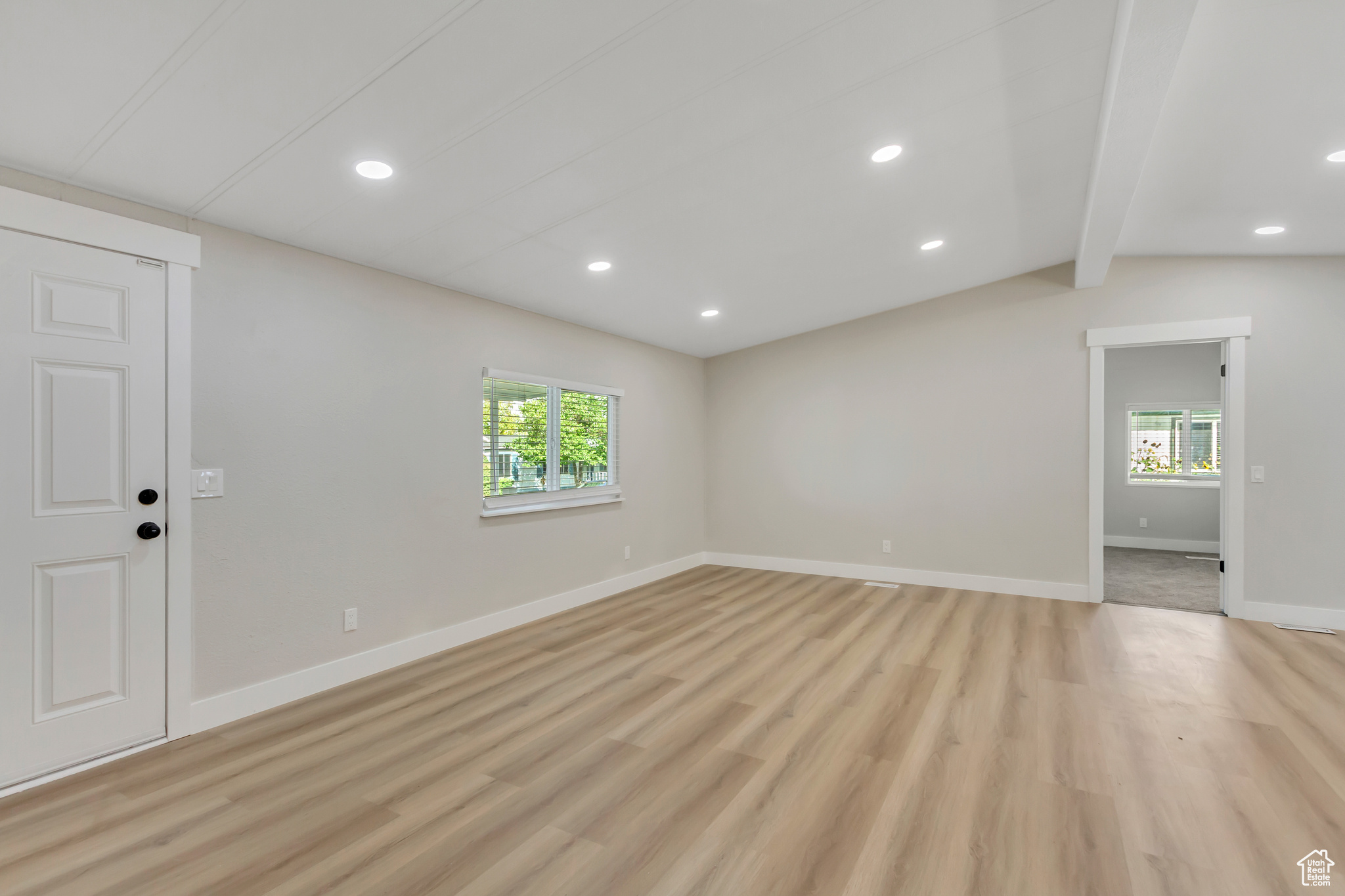 CAMELOT - Residential