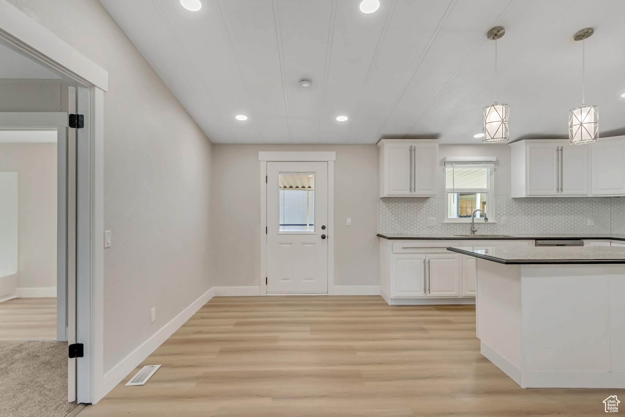 CAMELOT - Residential