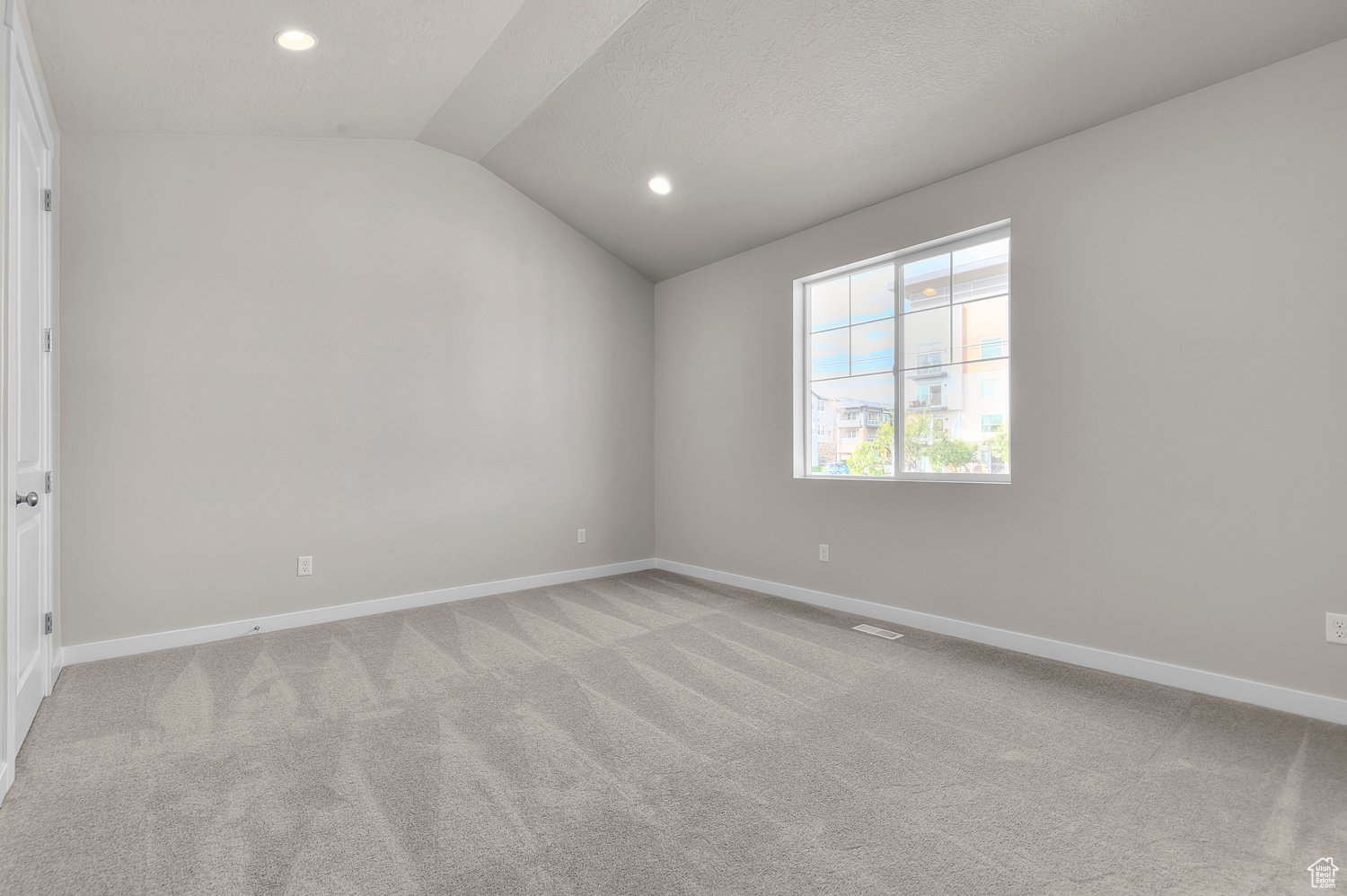 HARVEST GARDEN VILLA 32 - Residential Income