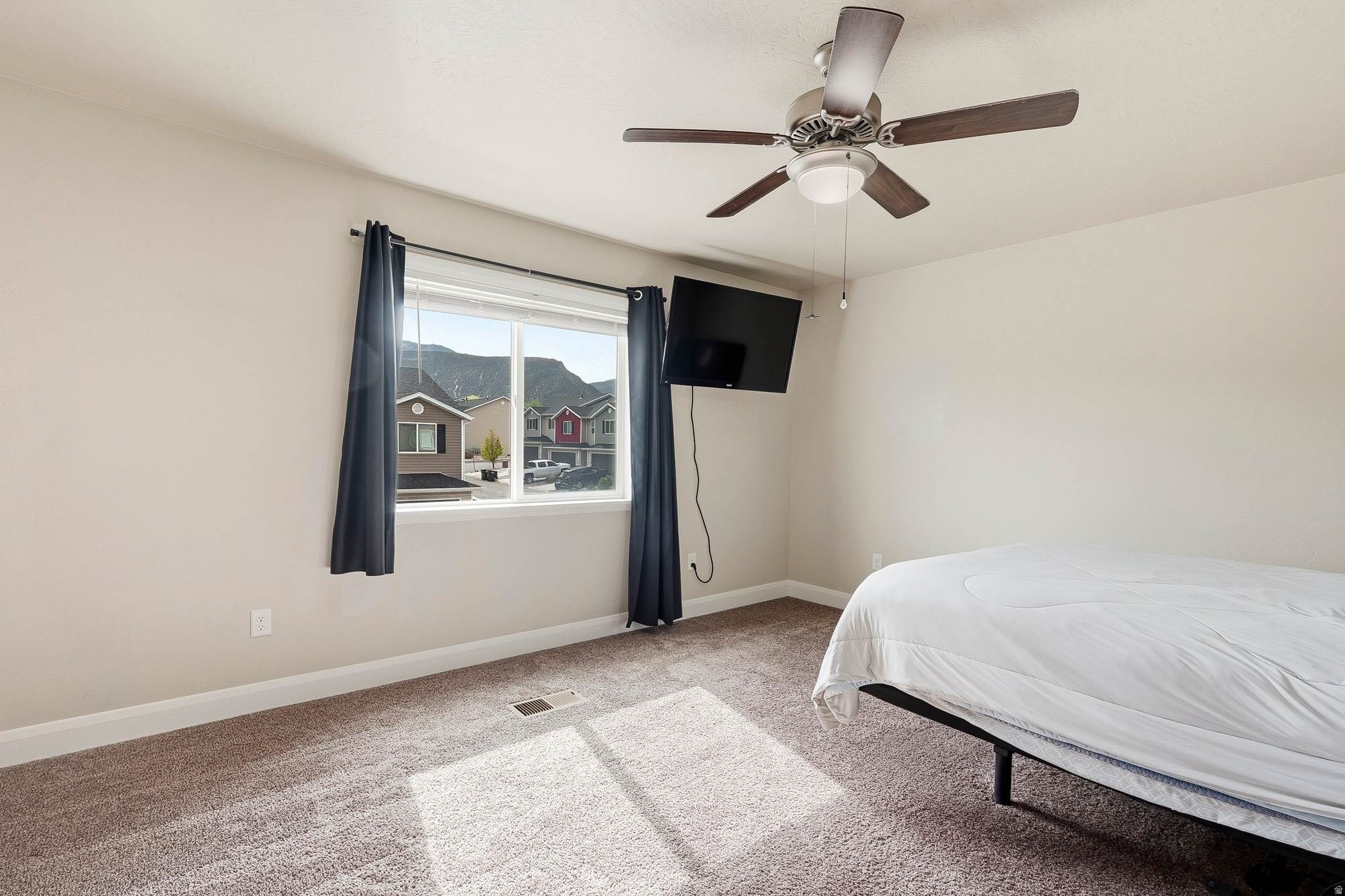 CEDAR BEND - Residential