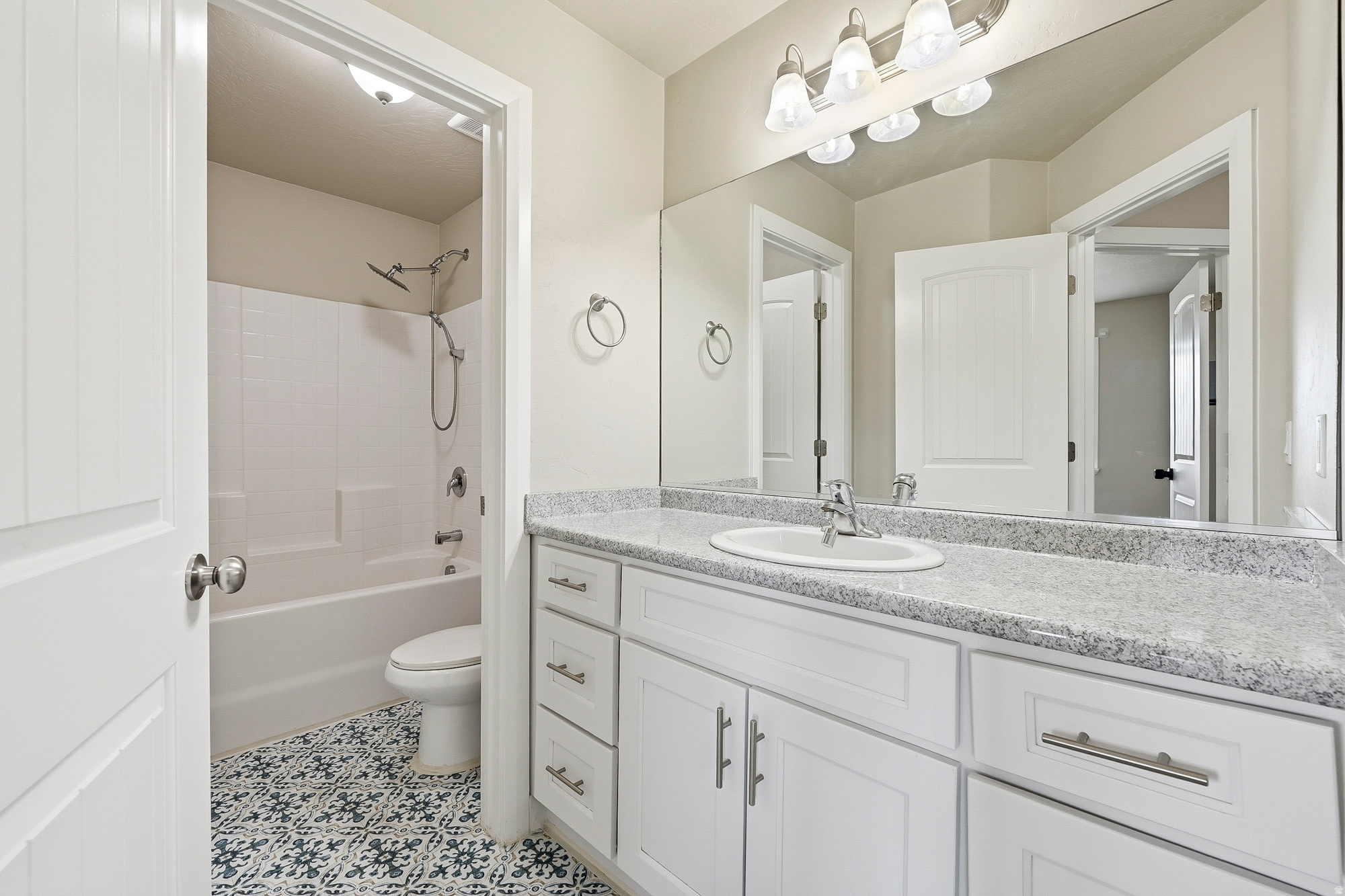 CEDAR BEND - Residential