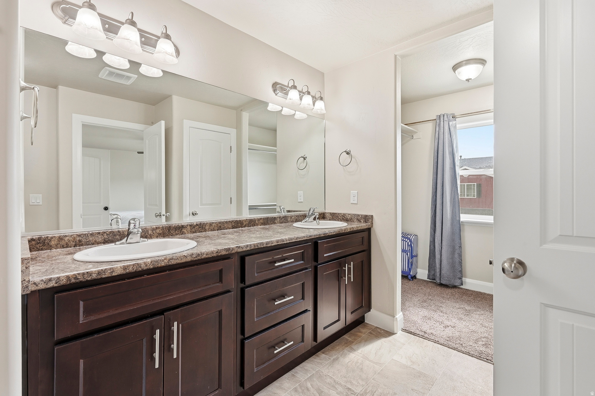 CEDAR BEND - Residential